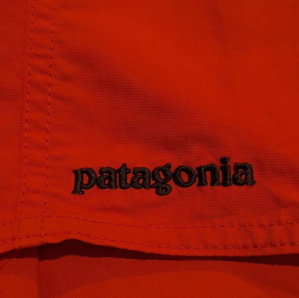 Patagonia Men’s Minimalist Wavefarer Board Shorts 28